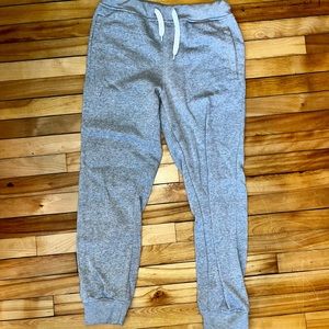 Men’s gray jogger style sweat pants
